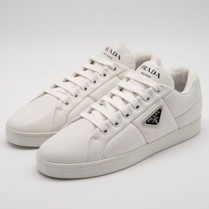 size 40eu 10 US Prada Triangle Logo Padded Sneakers White Leather Triangle
